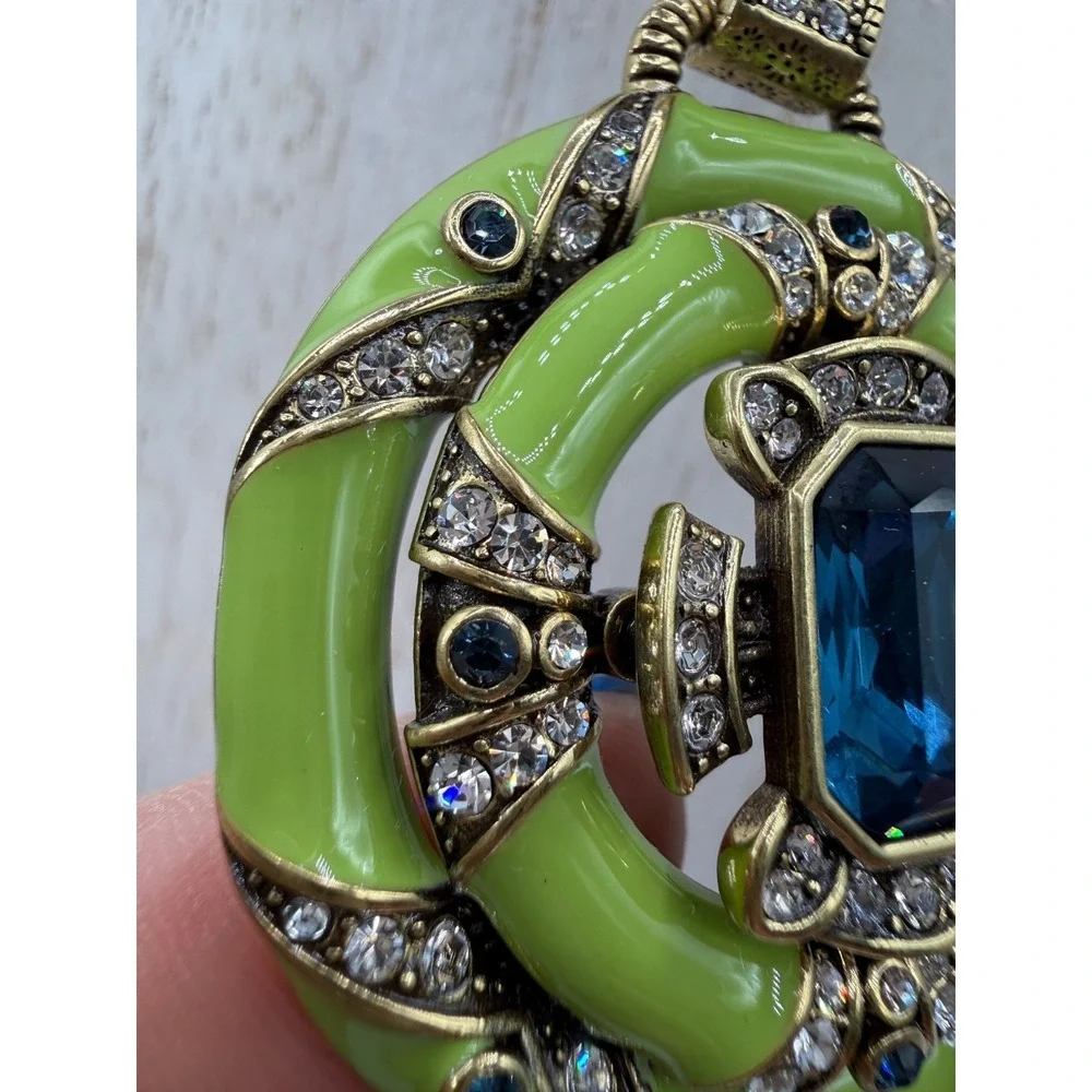 NWTS Heidi Daus Newport Chic II Enamel & Crystal Necklace Green Medallion & Cord